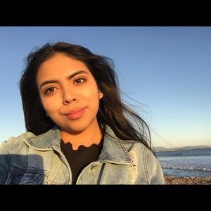 Meet your Posher, Jasmine